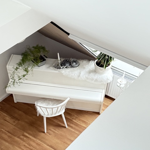 Blick von der Empore in den Wohnbereich